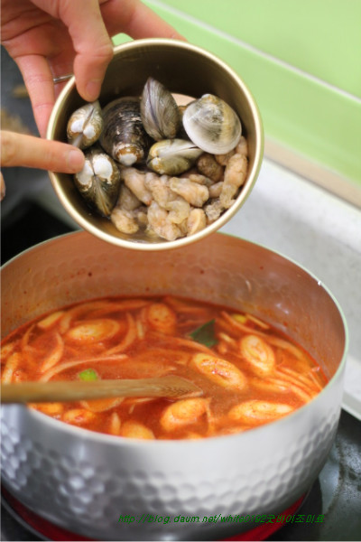 맛있다고 난리~<얼큰한 짬뽕순두부>