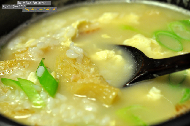 시원하고 담백한 맛의 지존...황태해장국밥