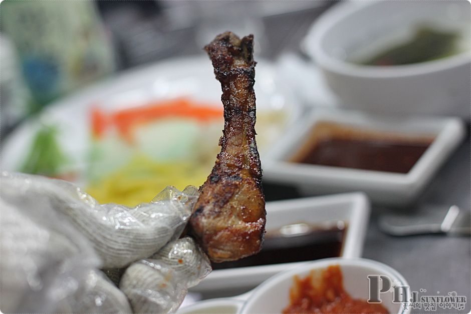 신당맛집/중구맛집-연탄불에 구워 더욱더 맛있는 등갈비의 맛집을 가보니..-연탄창고