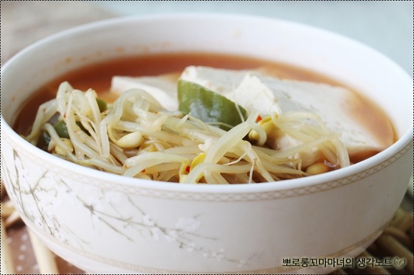 숙취해소에 좋은 해장국(콩나물된장국, 바지락국, 콩나물북엇국)