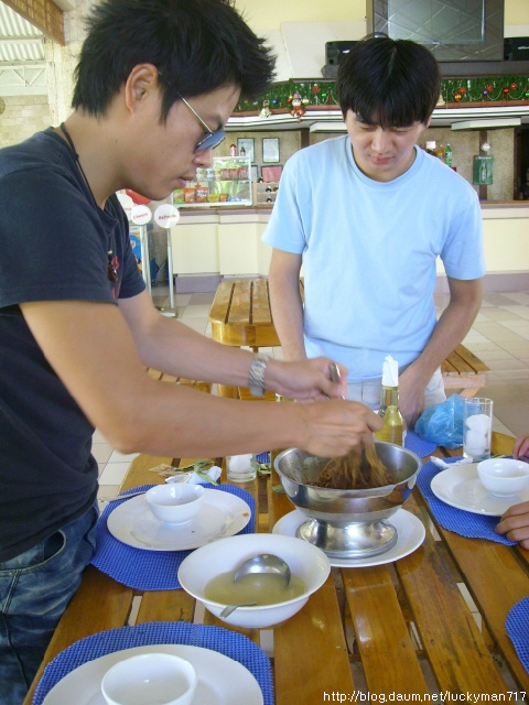 2010년 11월 27일~29일 필리핀 반타얀 사진