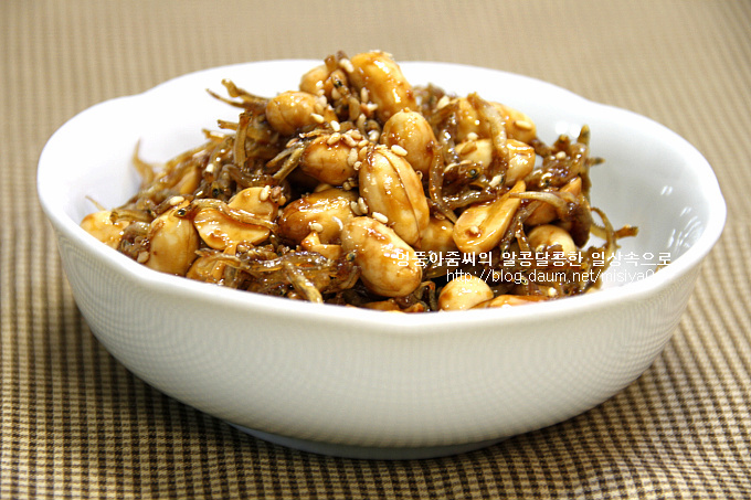 땅콩멸치조림