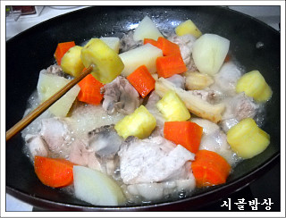 고수찜닭 이미지
