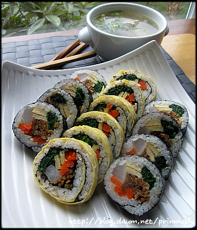 유부김밥 이미지