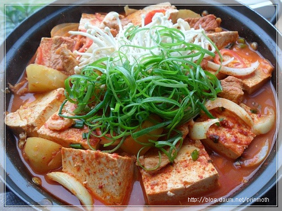 두부 두모면 땡~~돼지고기 감자 두부 두루치기~~~