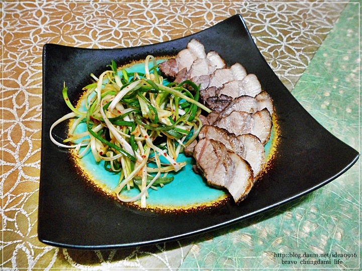 한번 맛보면 중독되는 맛 .. 삼겹살 특별식