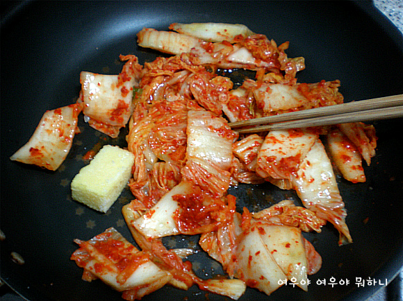 완전 초간단 김치삼겹 두루치기 만드는법^^
