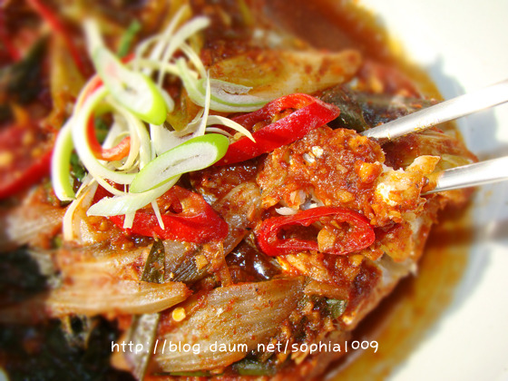 무넣고 뭉근히~ 조려낸 <엄마 손맛 나는 맛깔난 갈치 조림..>^^