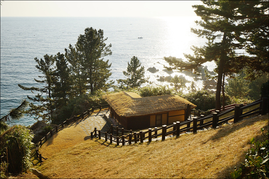 삼척 해신당공원 일출과 공원모습