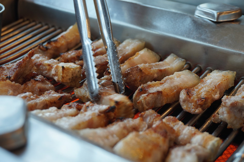 제주도 흑돼지 맛있는 곳을 찾는다면 당연히 섭지골흑돼지