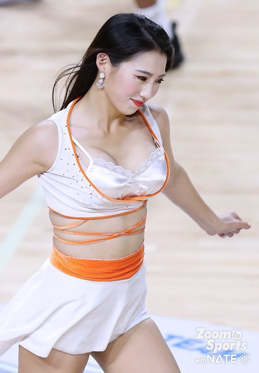 전자랜드 치어리더 '김보라'